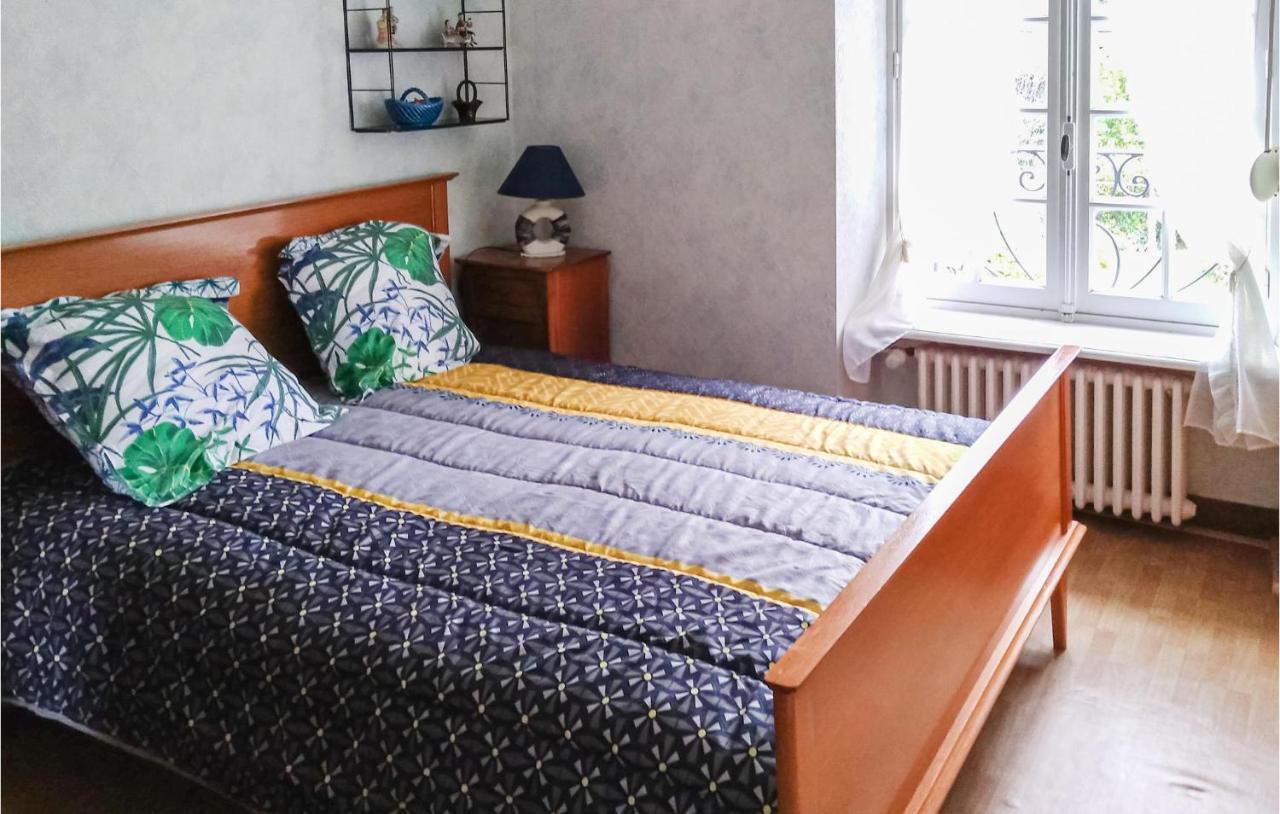 Cozy Home In Plancoet With Wifi Екстер'єр фото
