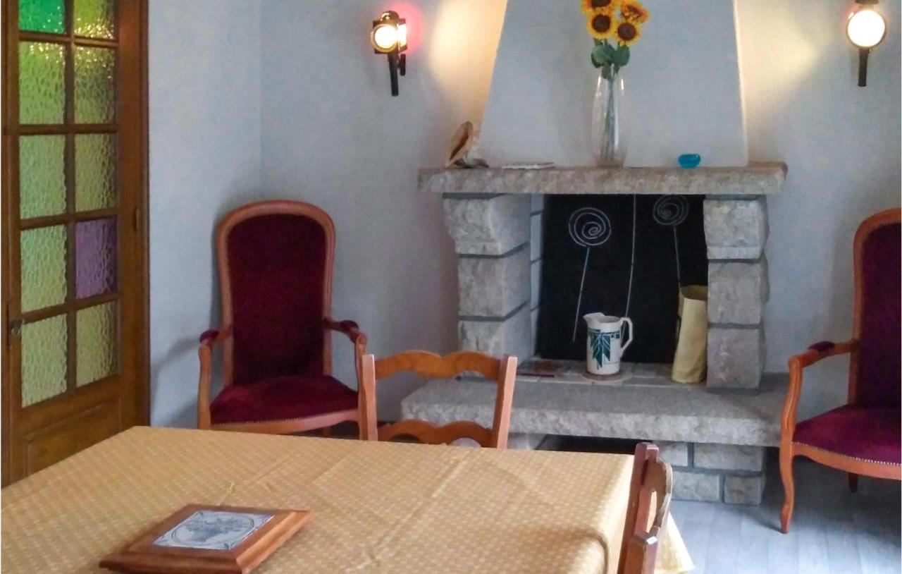 Cozy Home In Plancoet With Wifi Екстер'єр фото