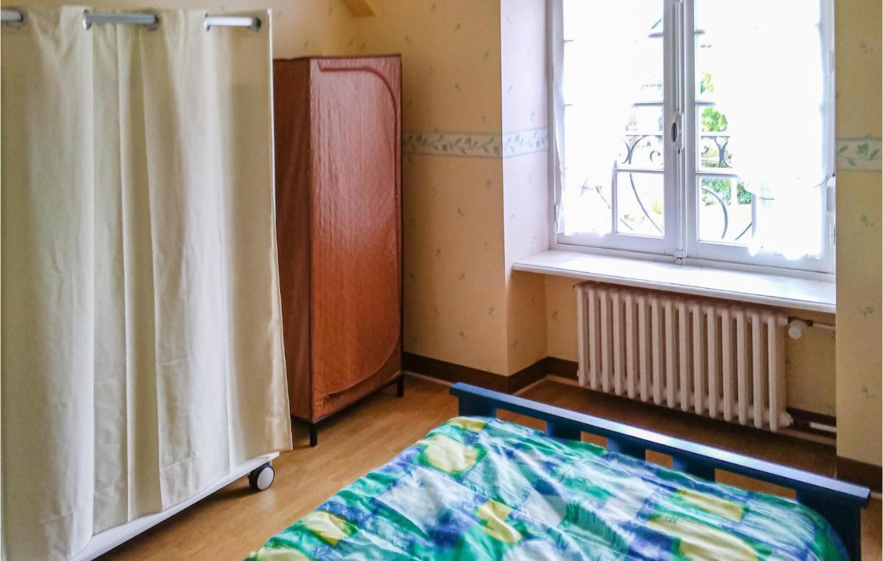 Cozy Home In Plancoet With Wifi Екстер'єр фото